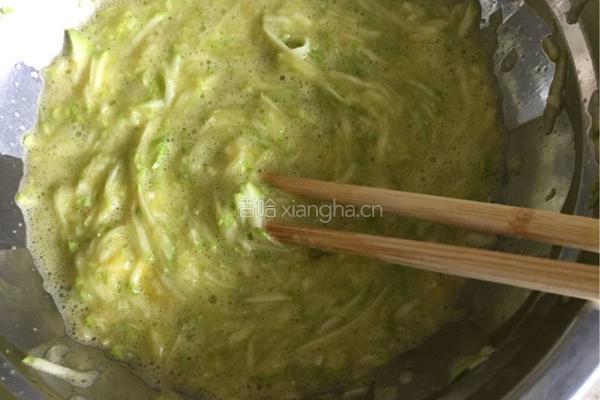 西葫芦薄饼的做法图解5