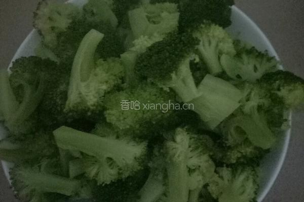 素炒西兰花的做法图解3