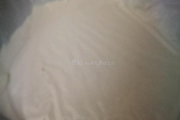 红豆沙馅椰蓉卷的做法图解2