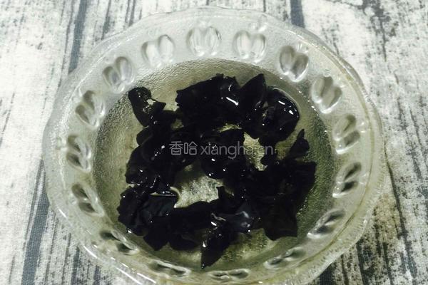 香葱虾米炒木耳的做法图解3