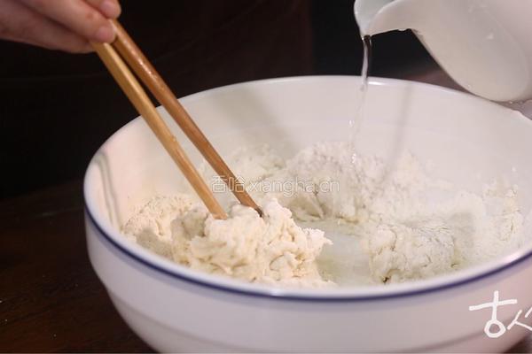 蟹粉小笼包鼻祖，唐代烧尾宴名菜——金银夹花平截的做法图解2