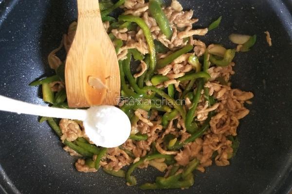 彩椒炒瘦肉的做法图解9