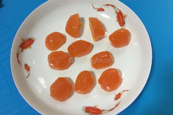 豆沙蛋黄月饼的做法图解4