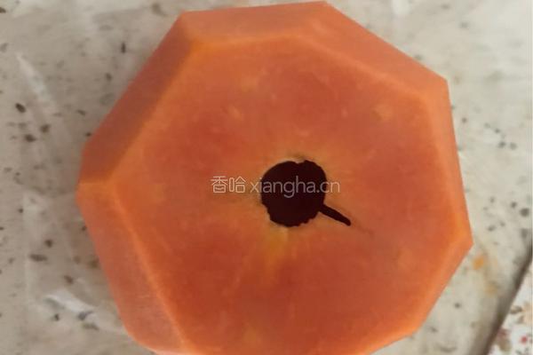 木瓜鲜奶的做法图解2