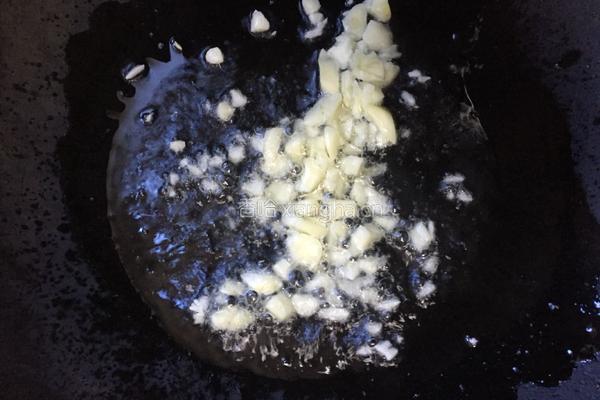 蒜香苕藤的做法图解3