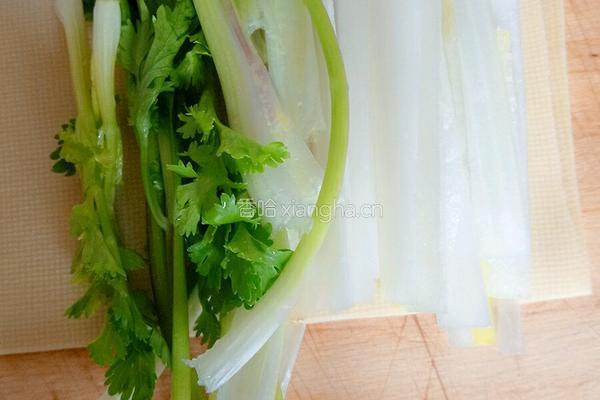 豆腐皮时蔬卷的做法图解3
