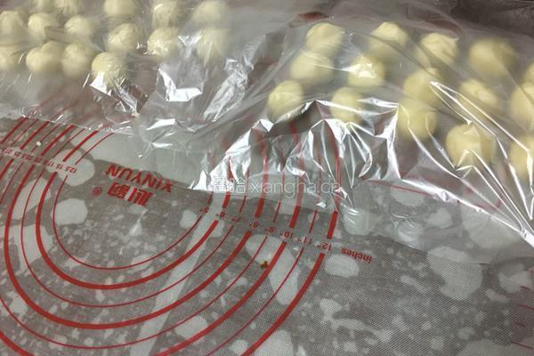 麻薯蛋黄酥的做法图解7
