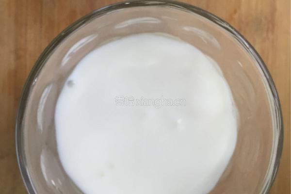 巴达木酸奶杯的做法图解1