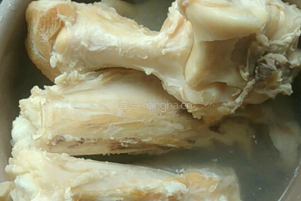牛骨白萝卜高汤的做法图解9