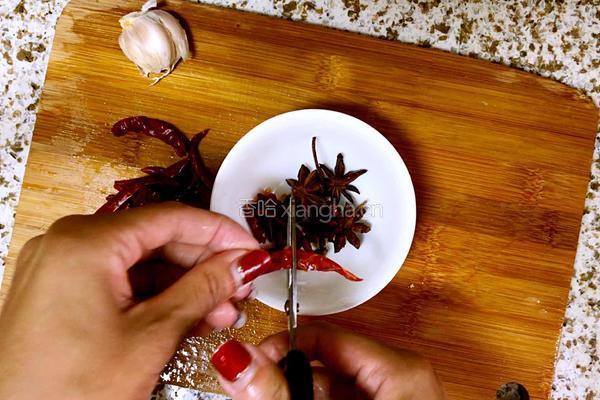 豆泡烧豆芽的做法图解2