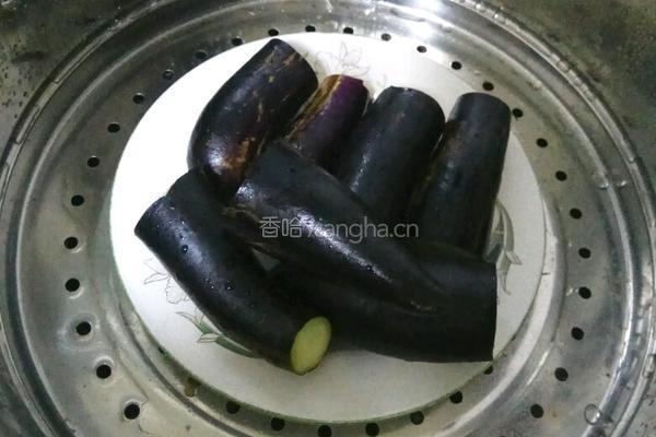蒜泥拌茄条的做法图解2