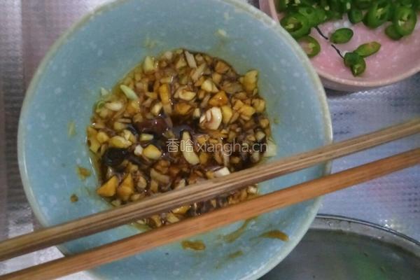 蒜泥拌茄条的做法图解4