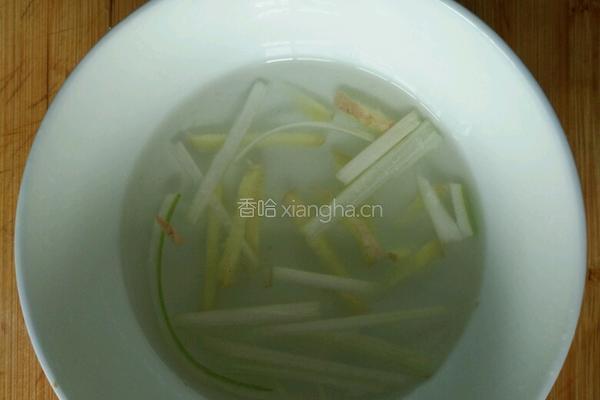 京酱肉丝的做法图解2