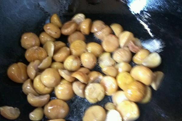 青椒栗子鸡的做法图解4