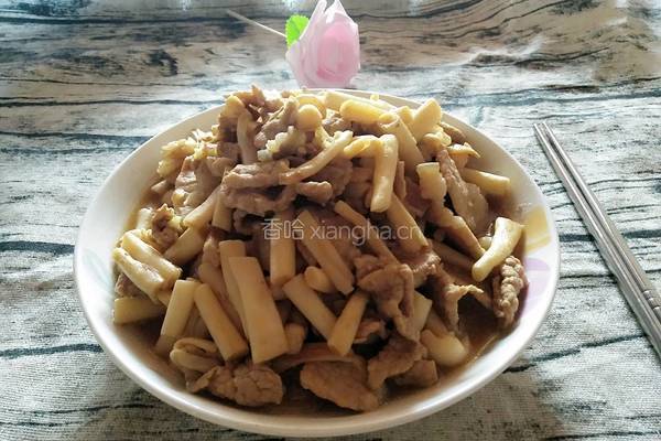 海鲜菇炒肉