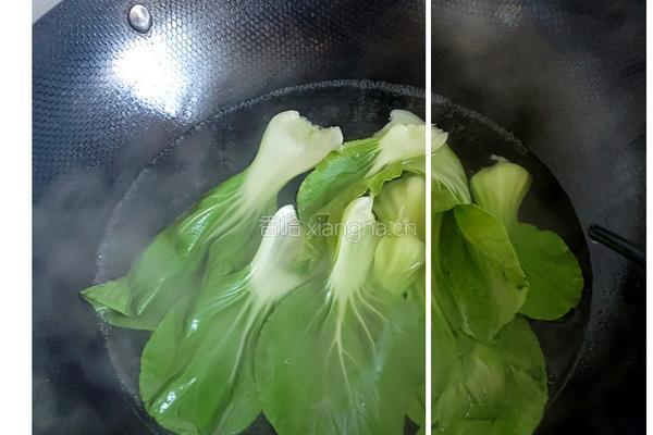 口蘑菜心的做法图解2