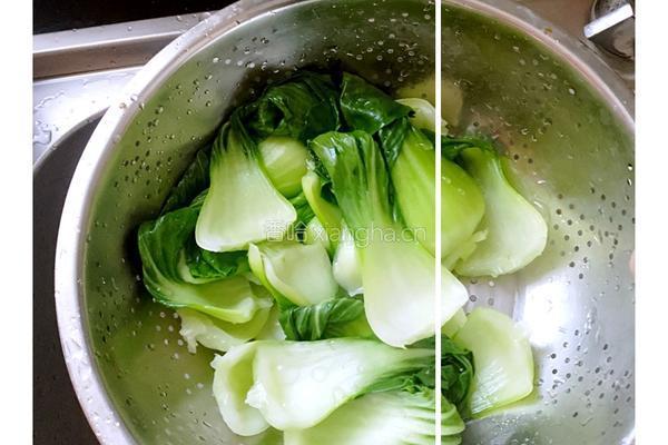 口蘑菜心的做法图解3