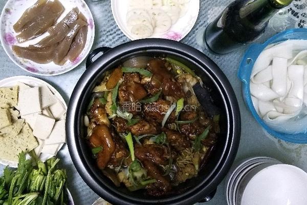 猪蹄干锅的做法图解5