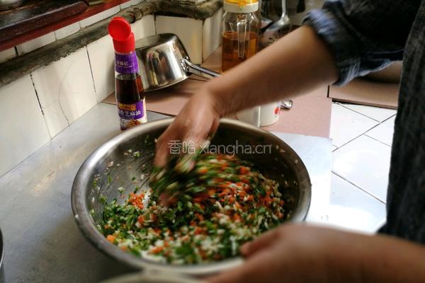 交白胡罗卜肉包的做法图解6