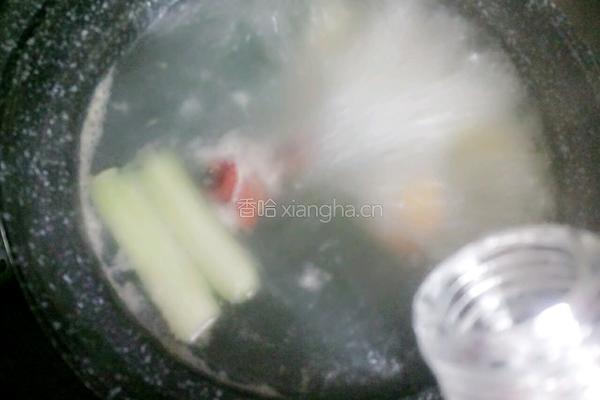 炖排骨的做法图解3
