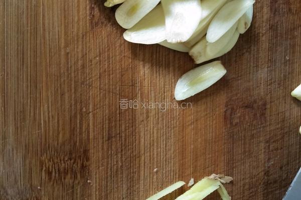 泡椒鸭肠的做法图解4