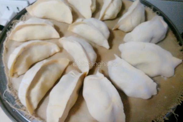玉米面发面蒸饺的做法图解15