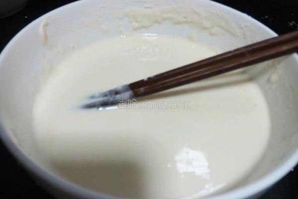 香蕉煎饼的做法图解1