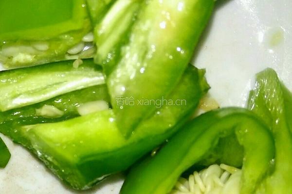 锅盔炒大肉的做法图解3