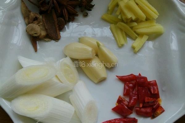 梅干菜烧肉的做法图解2
