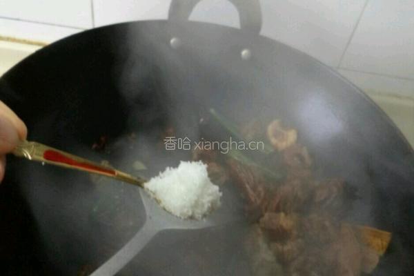 土豆烧牛肉的做法图解7