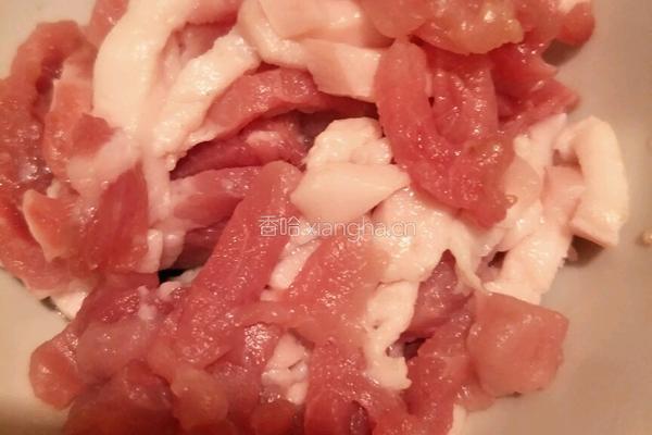 青青韭黄肉丝的做法图解1