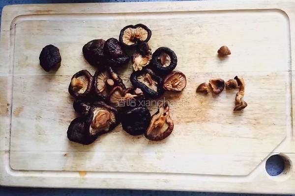 樱桃烩香菇的做法图解6