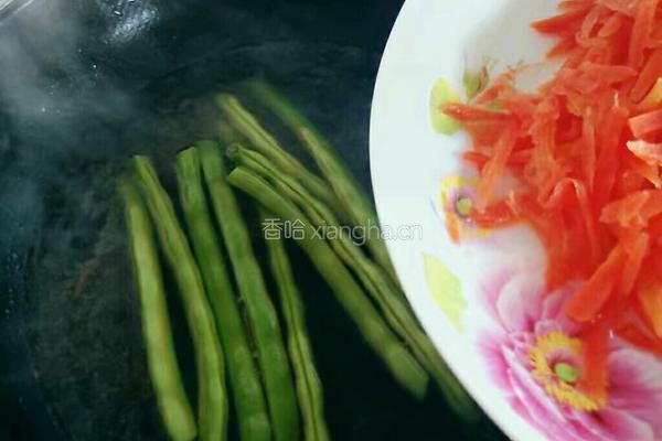 金枪鱼饭卷的做法图解7
