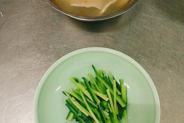 蒜泥白肉的做法图解2