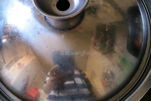 无花果板栗骨头汤的做法图解7