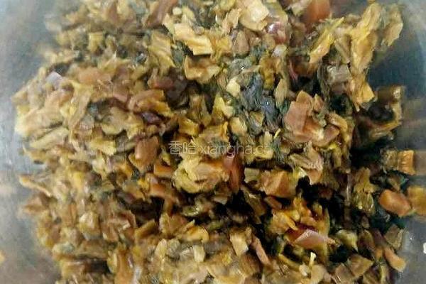 芽菜鸡粒的做法图解3