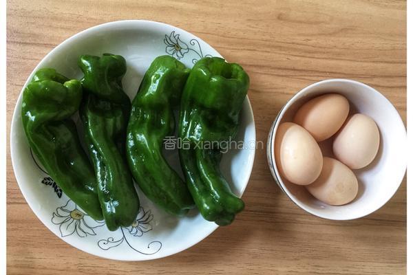 青椒蛋饼的做法图解1