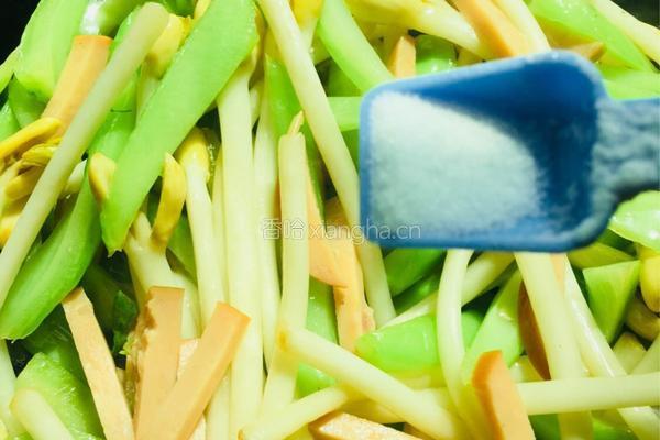 清炒花生芽的做法图解10