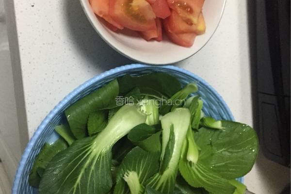 青菜番茄蛋汤的做法图解1