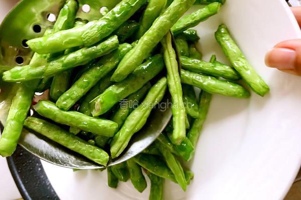 干煸四季豆的做法图解6