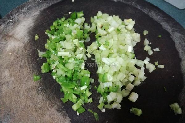 咖喱炒饭的做法图解1
