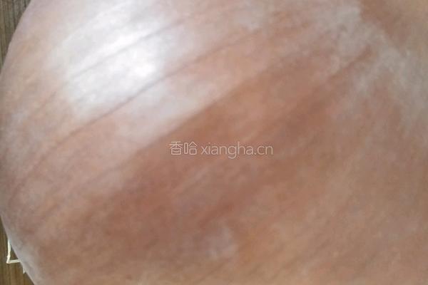 清炒洋葱的做法图解1