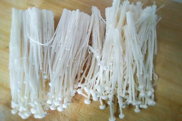 培根金针菇卷的做法图解4
