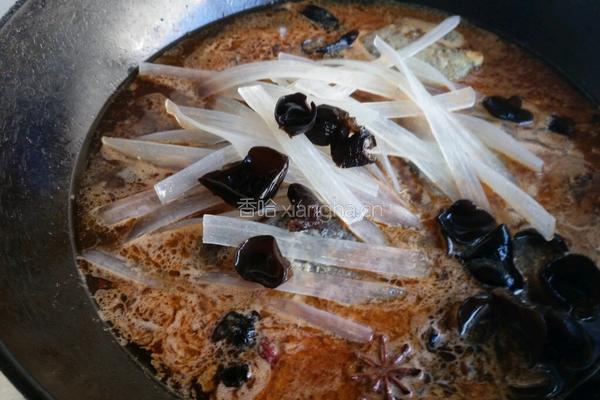 燕鱼豆腐炖粉条的做法图解15