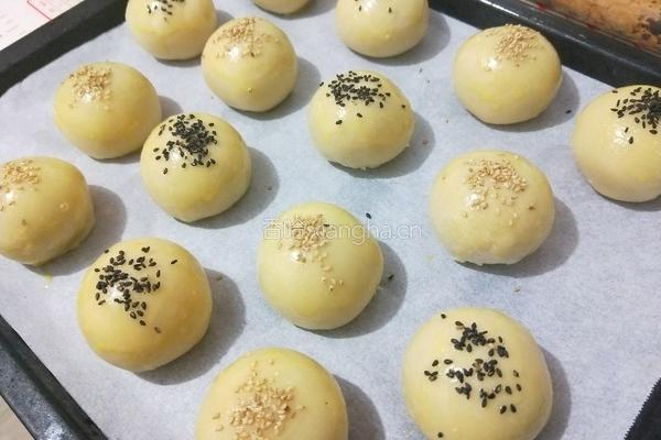 紫薯蛋黄酥的做法图解18