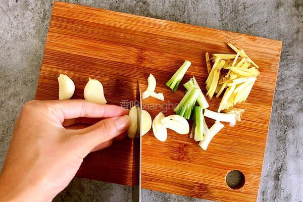 糖醋带鱼的做法图解4