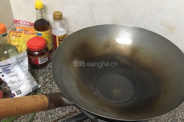 香脆酒鬼花生的做法图解2