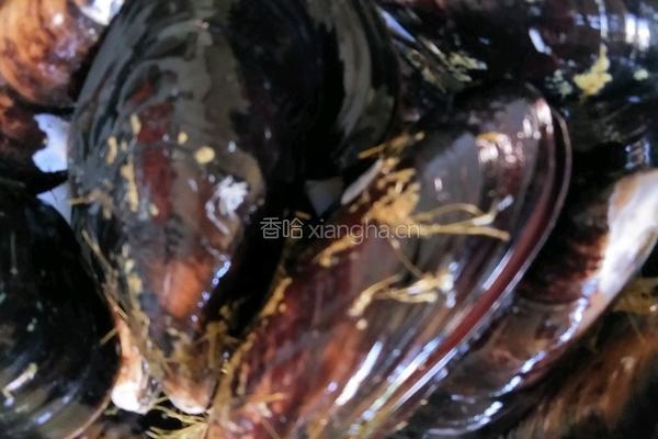 煮青口的做法图解1