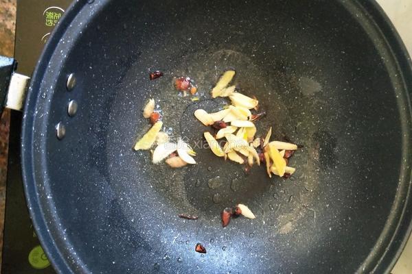 土豆烧排骨的做法图解6