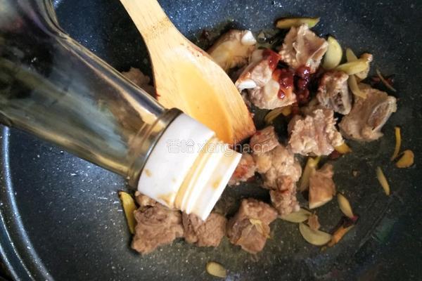 土豆烧排骨的做法图解9